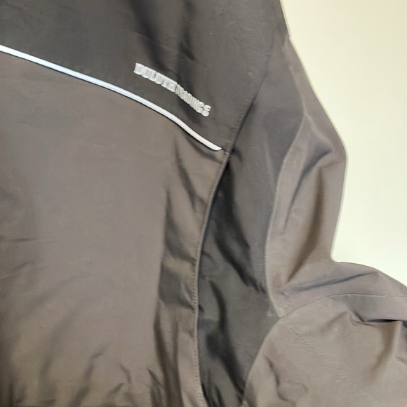 Duluth Trading Co Black and Gray Jacket Réflective Performance Soft Shell Jacket - Picture 9 of 9